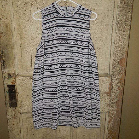 BCBGeneration Dresses & Skirts - BCBG Icy Gray Sleeveless Dress Sz L (Y-14)